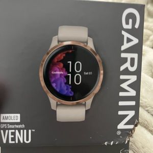 BRAND NEW IN BOX Garmin Venu GPS Smartwatch with bright touchscreen display